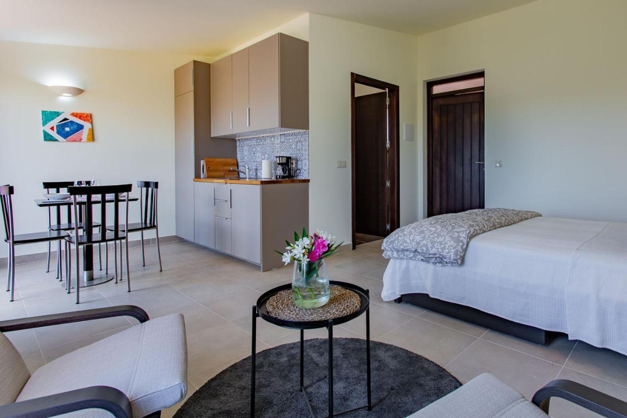 Corte Velada Guest House By Lovelystay ลากอส ภายนอก รูปภาพ