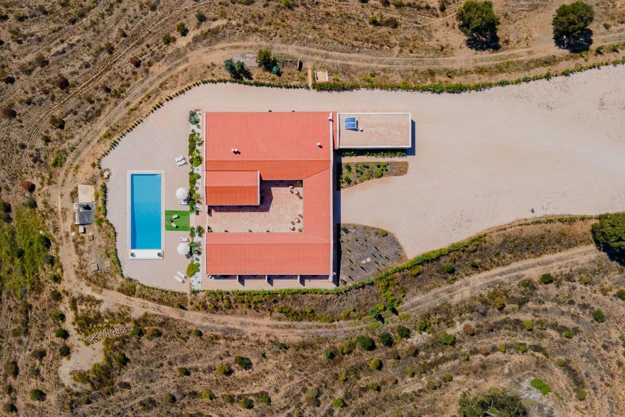 Corte Velada Guest House By Lovelystay ลากอส ภายนอก รูปภาพ