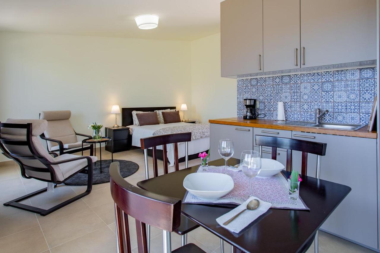 Corte Velada Guest House By Lovelystay ลากอส ภายนอก รูปภาพ