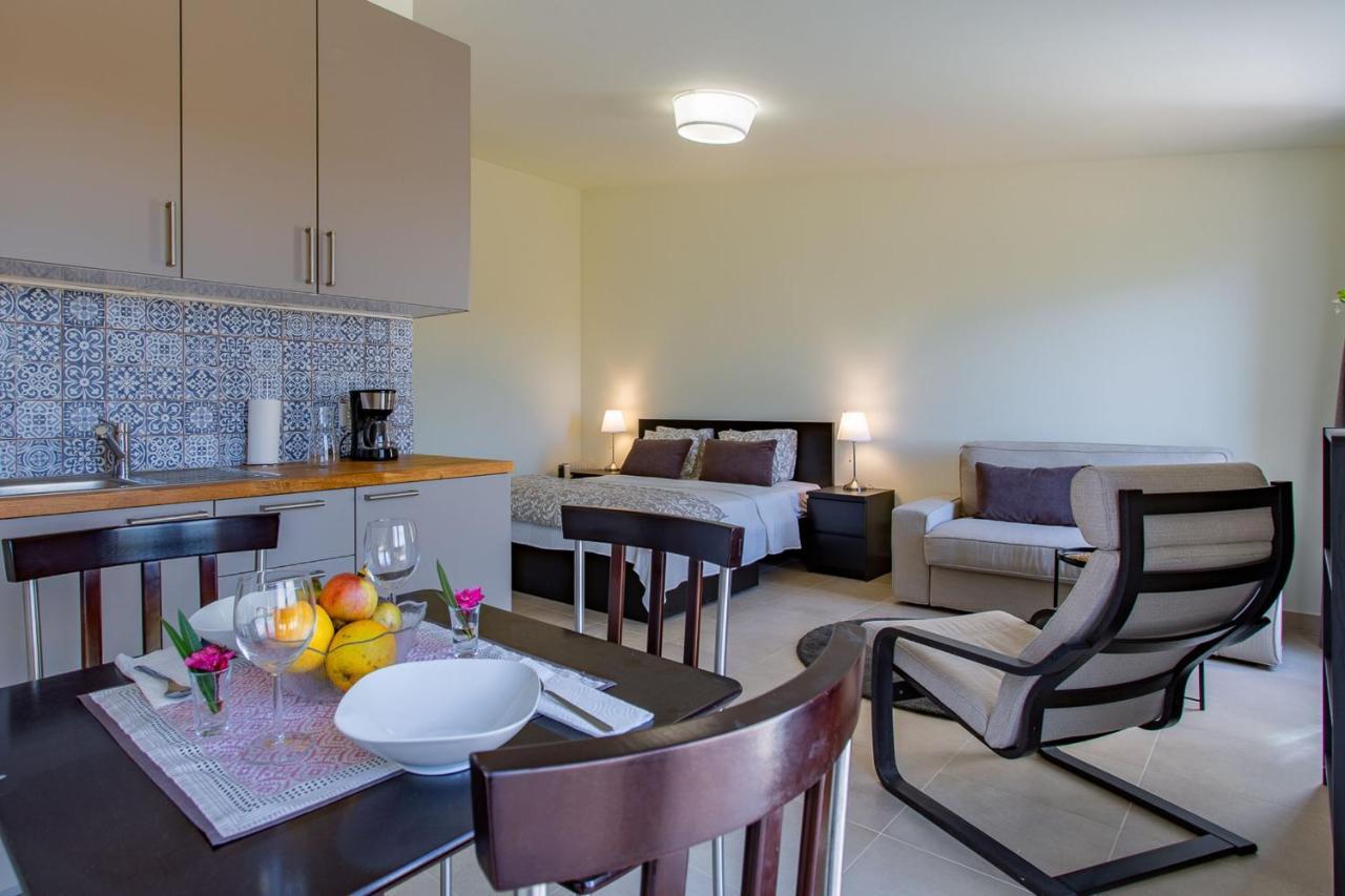 Corte Velada Guest House By Lovelystay ลากอส ภายนอก รูปภาพ
