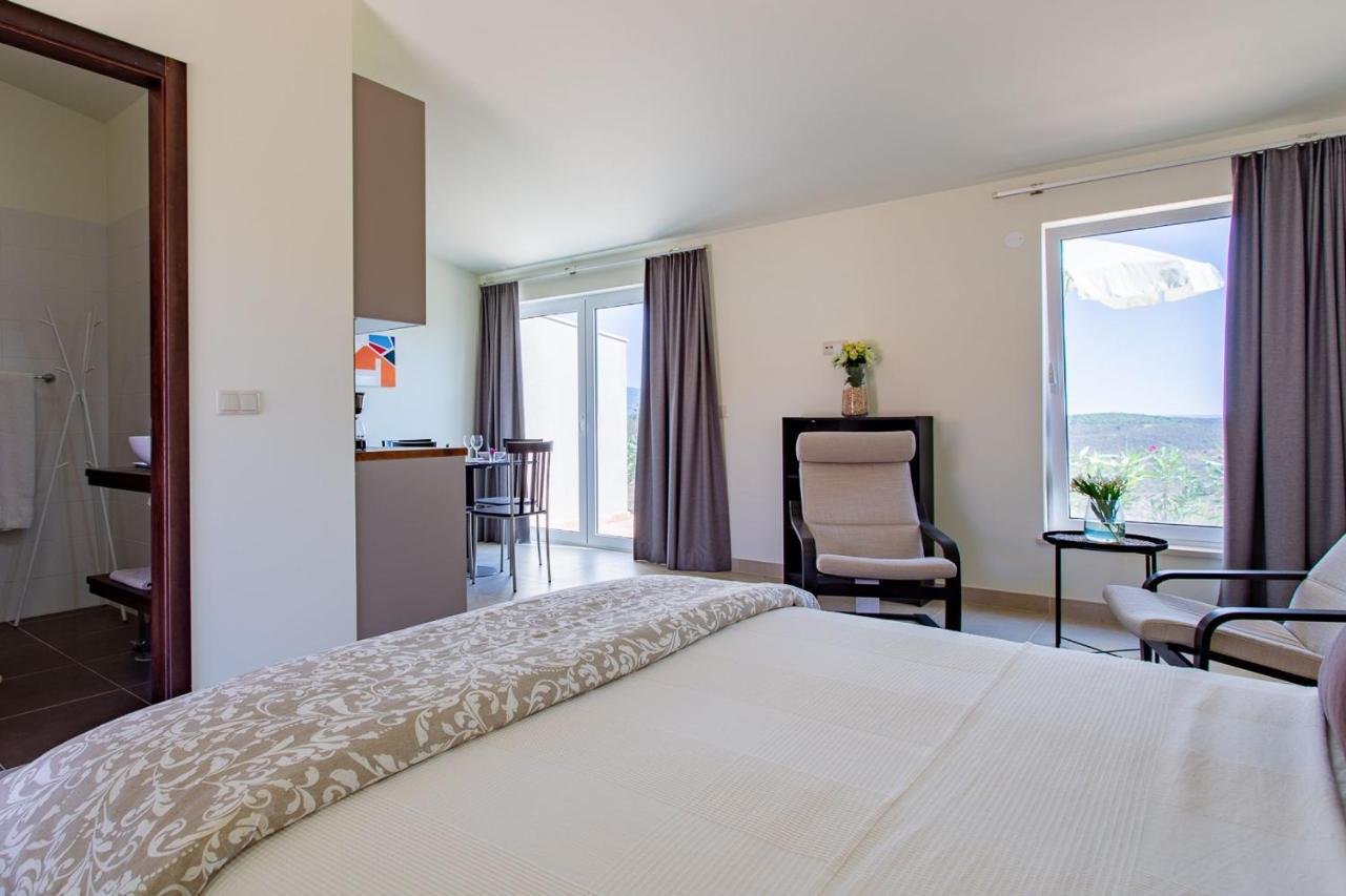 Corte Velada Guest House By Lovelystay ลากอส ภายนอก รูปภาพ