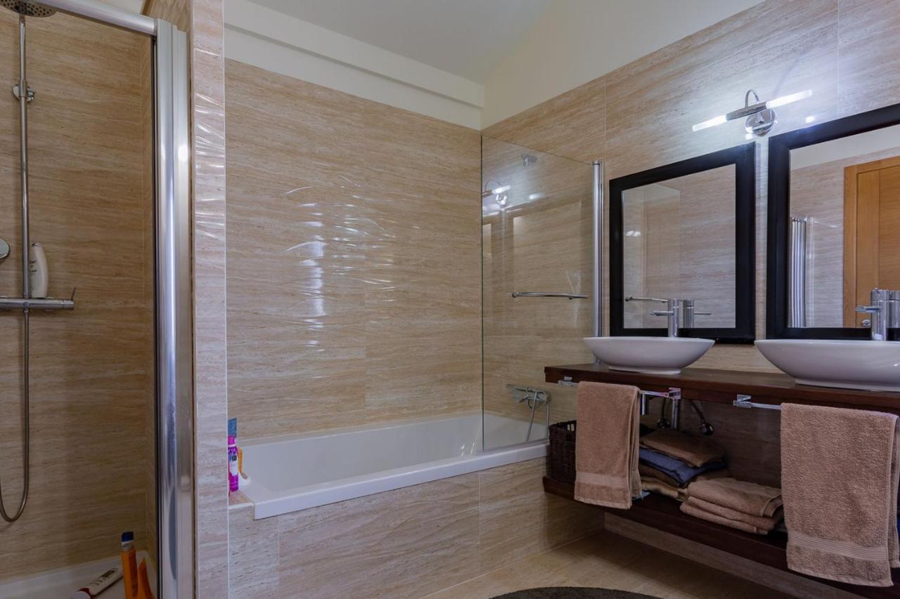 Corte Velada Guest House By Lovelystay ลากอส ภายนอก รูปภาพ